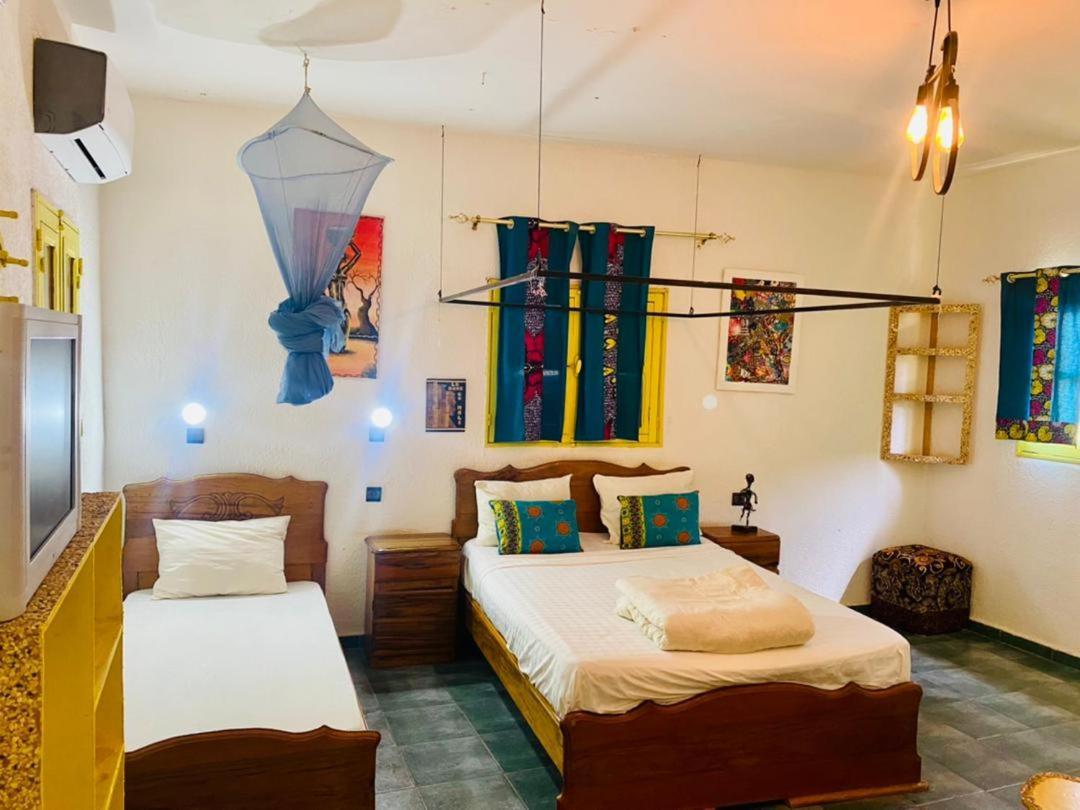 Hotel Mimosa Airport Toubab Dialao Kültér fotó